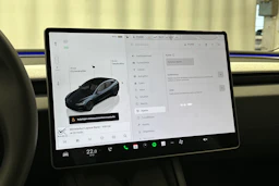 harmaa Tesla Model 3 2024 kuva 23.