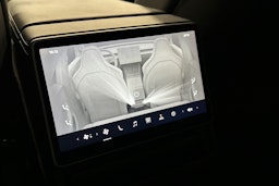 harmaa Tesla Model 3 2024 kuva 16.