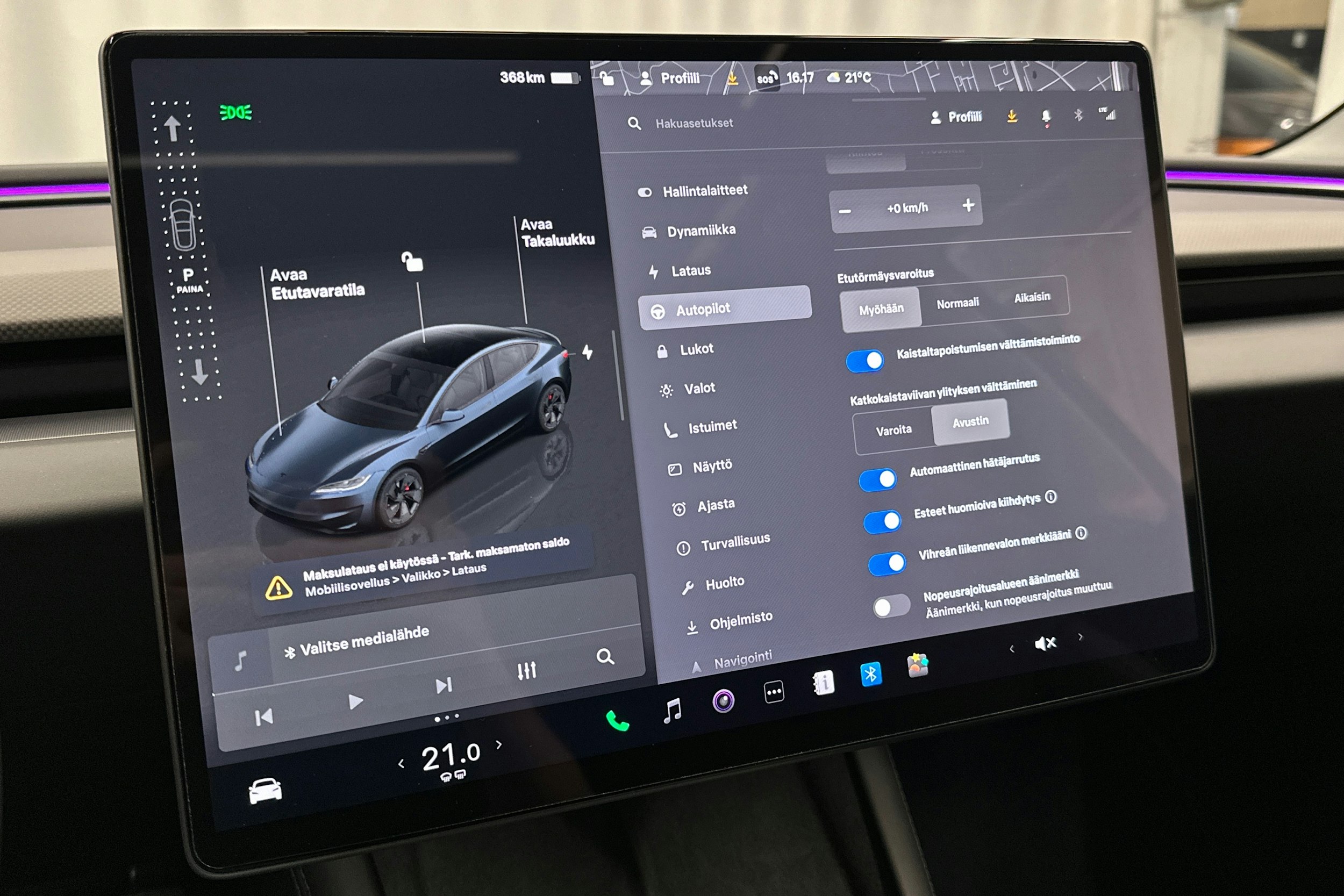 harmaa Tesla Model 3 2024 kuva 24.