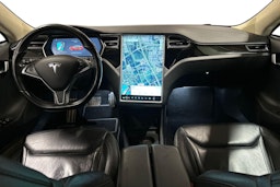 punainen Tesla Model S 2015 kuva 9.