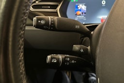 punainen Tesla Model S 2015 kuva 24.