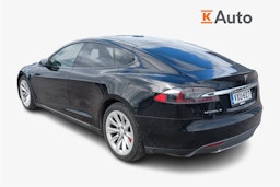 musta Tesla Model S 2015 kuva 2.