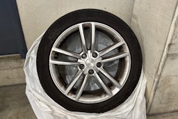 punainen Tesla Model S 2016 kuva 13.