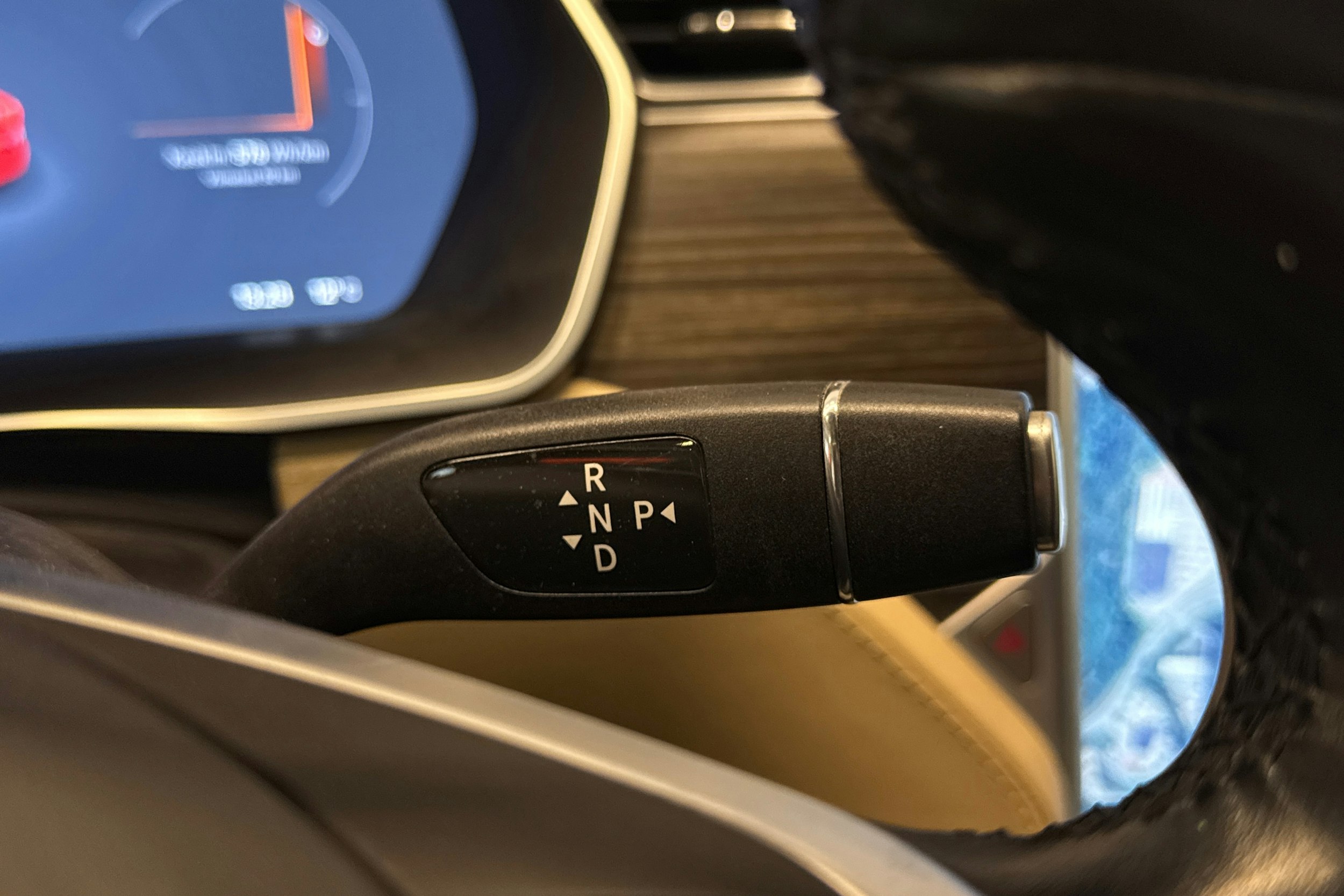 punainen Tesla Model S 2016 kuva 20.