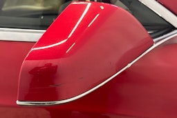 punainen Tesla Model S 2016 kuva 23.