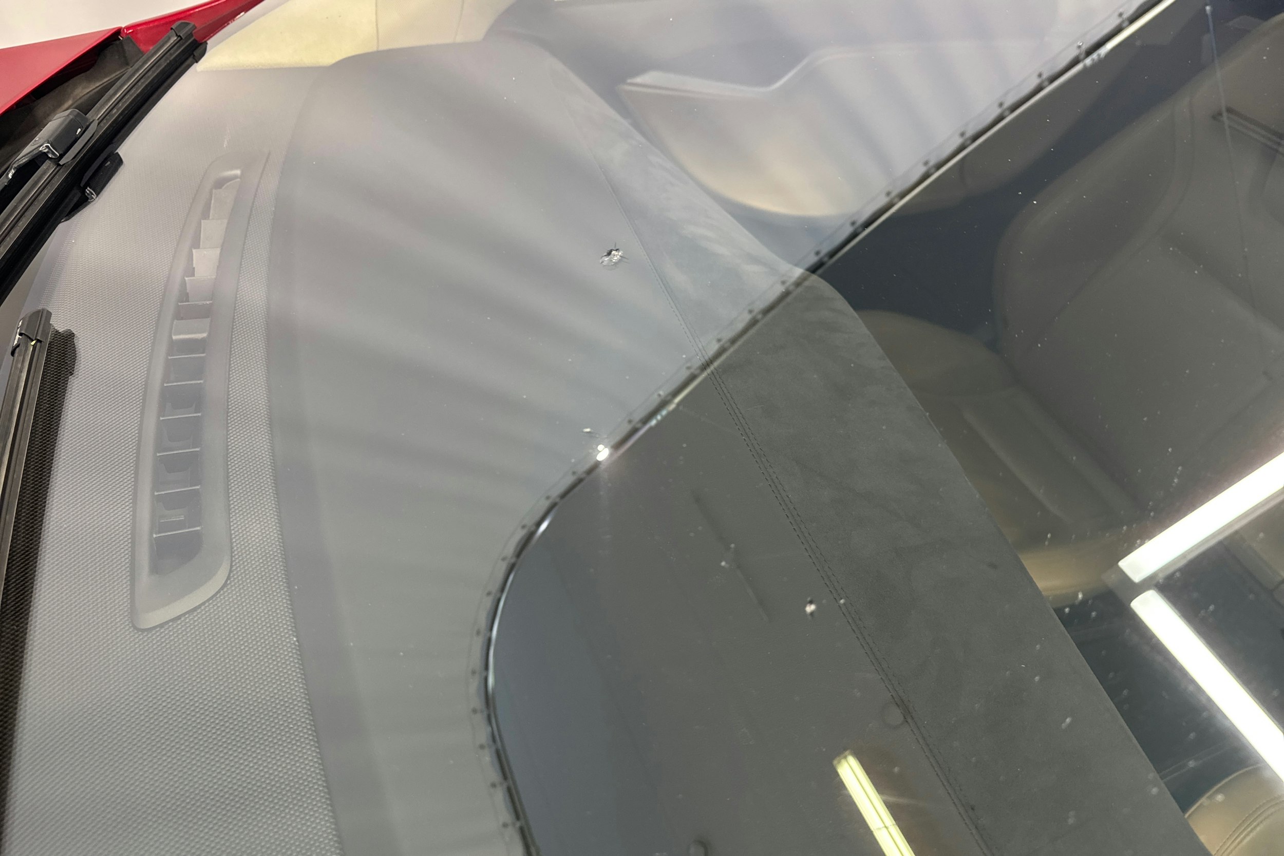 punainen Tesla Model S 2016 kuva 26.