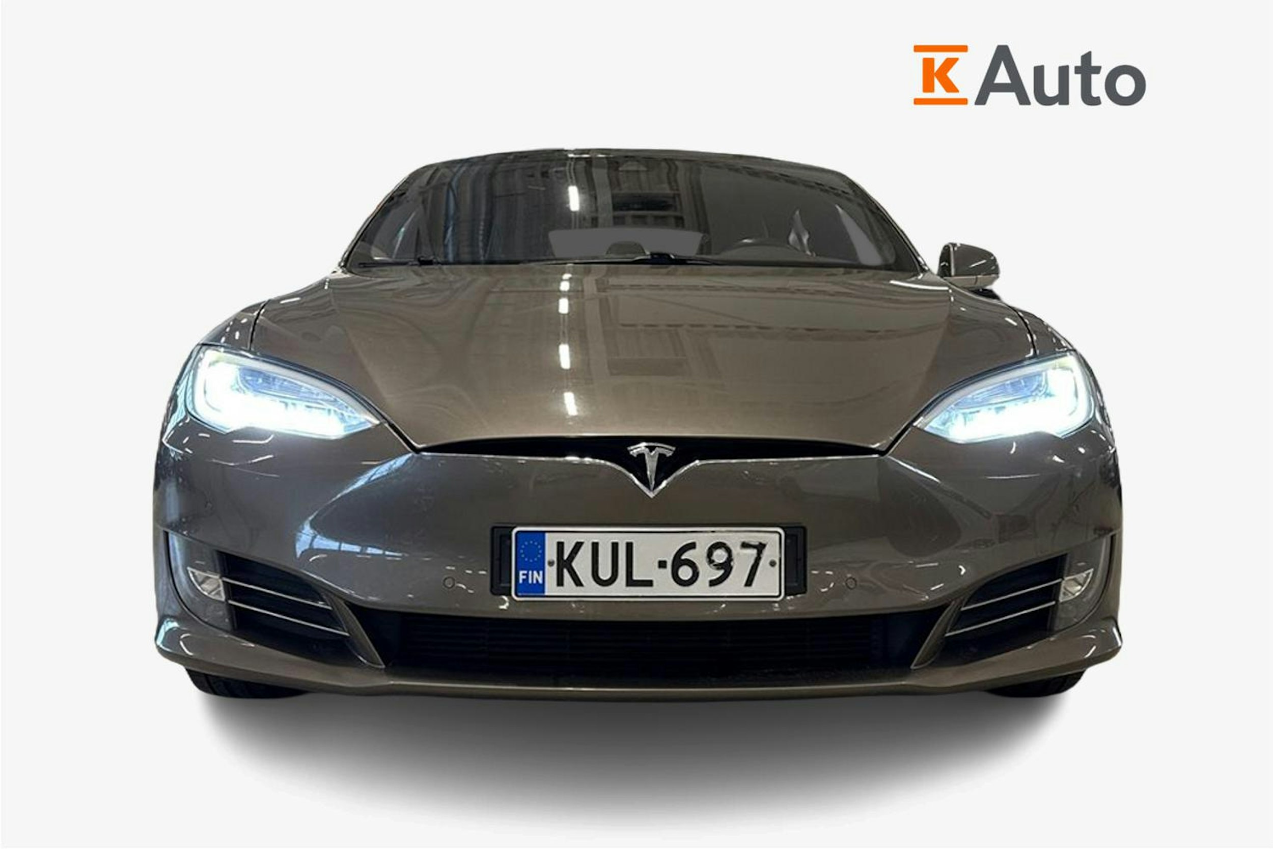 harmaa Tesla Model S 2016 kuva 5.