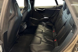 harmaa Tesla Model S 2016 kuva 10.