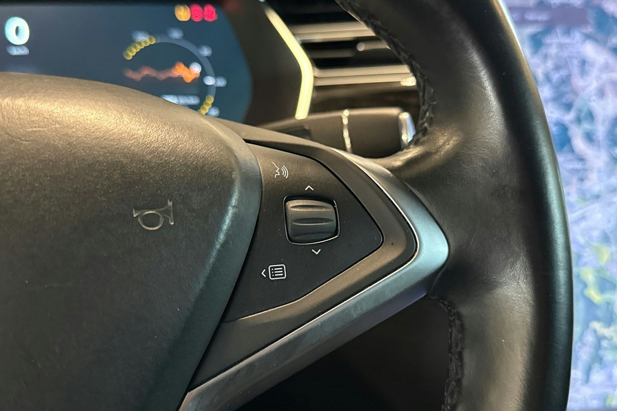 harmaa Tesla Model S 2016 kuva 20.