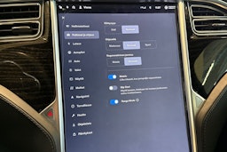 harmaa Tesla Model S 2016 kuva 23.
