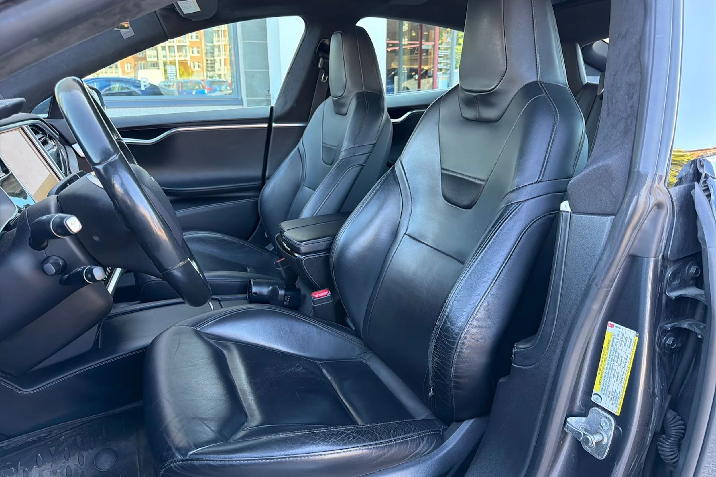 harmaa Tesla Model S 2016 kuva 5.