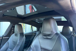 harmaa Tesla Model S 2016 kuva 6.