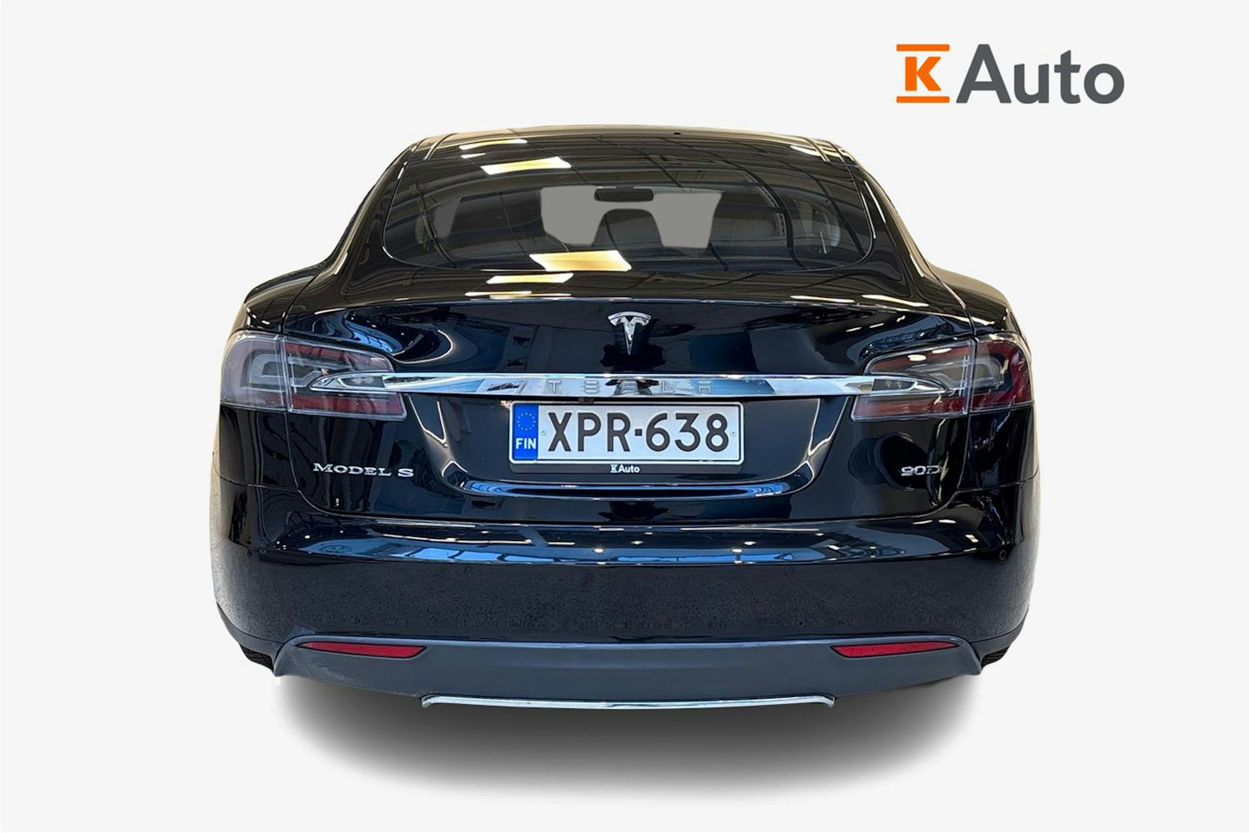 musta Tesla Model S 2016 kuva 3.