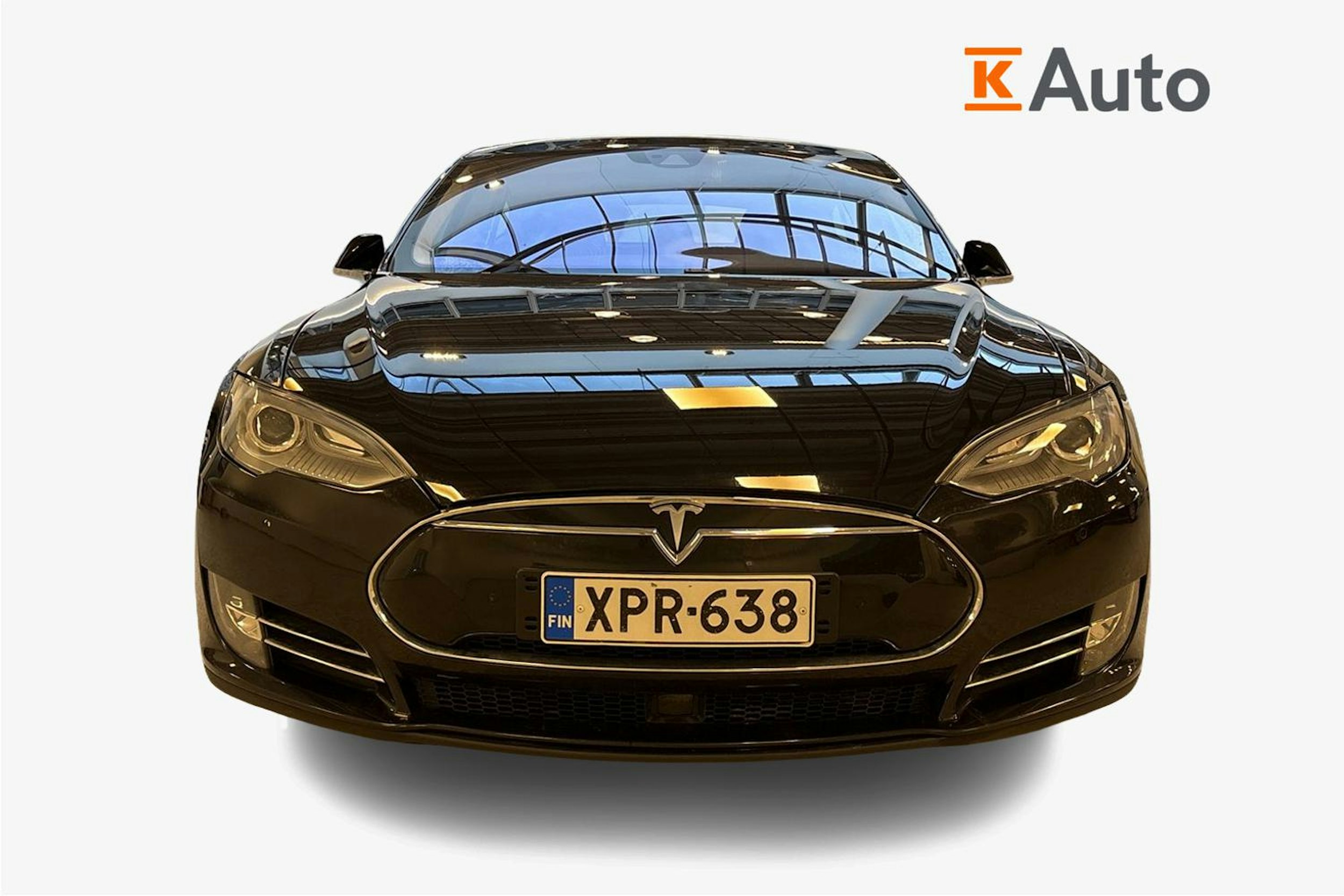 musta Tesla Model S 2016 kuva 5.