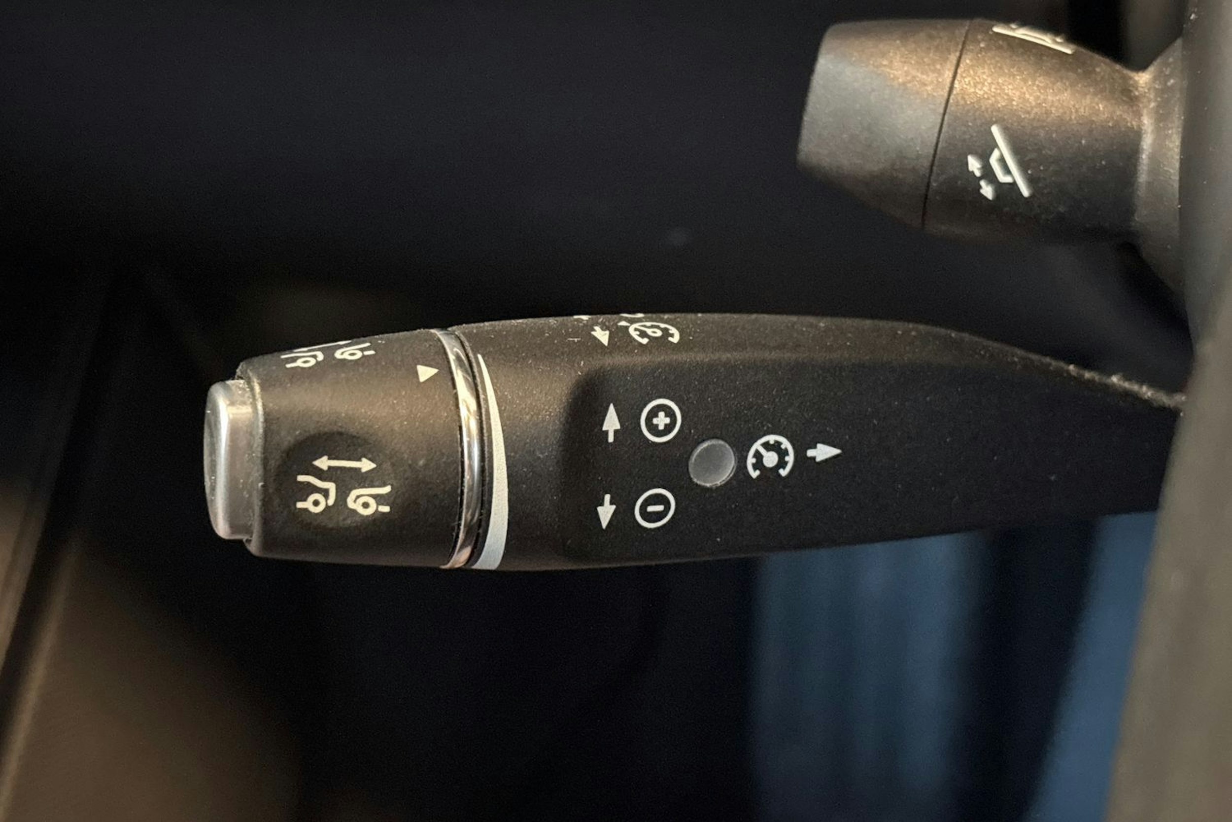 musta Tesla Model S 2016 kuva 19.