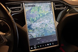 musta Tesla Model S 2016 kuva 20.