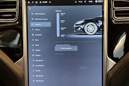 musta Tesla Model S 2016 kuva 22.