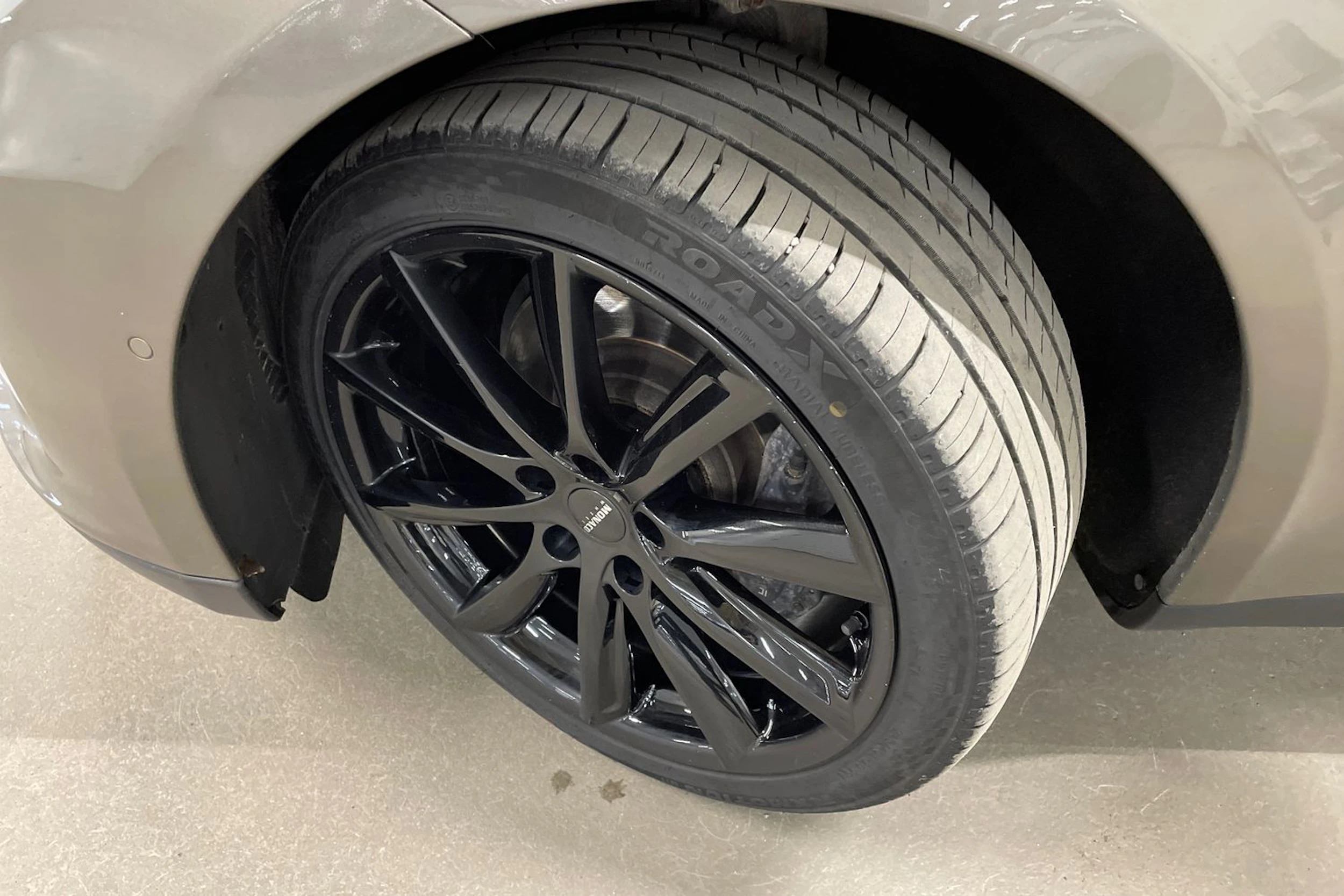 ruskea (beige) Tesla Model S 2016 kuva 10.