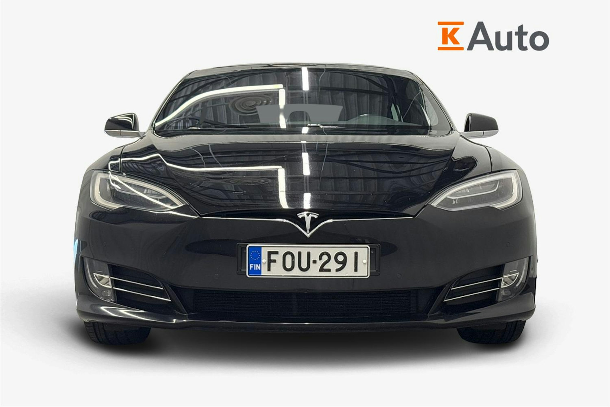 musta Tesla Model S 2017 kuva 5.