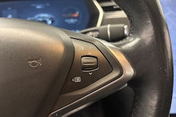 musta Tesla Model S 2017 kuva 22.