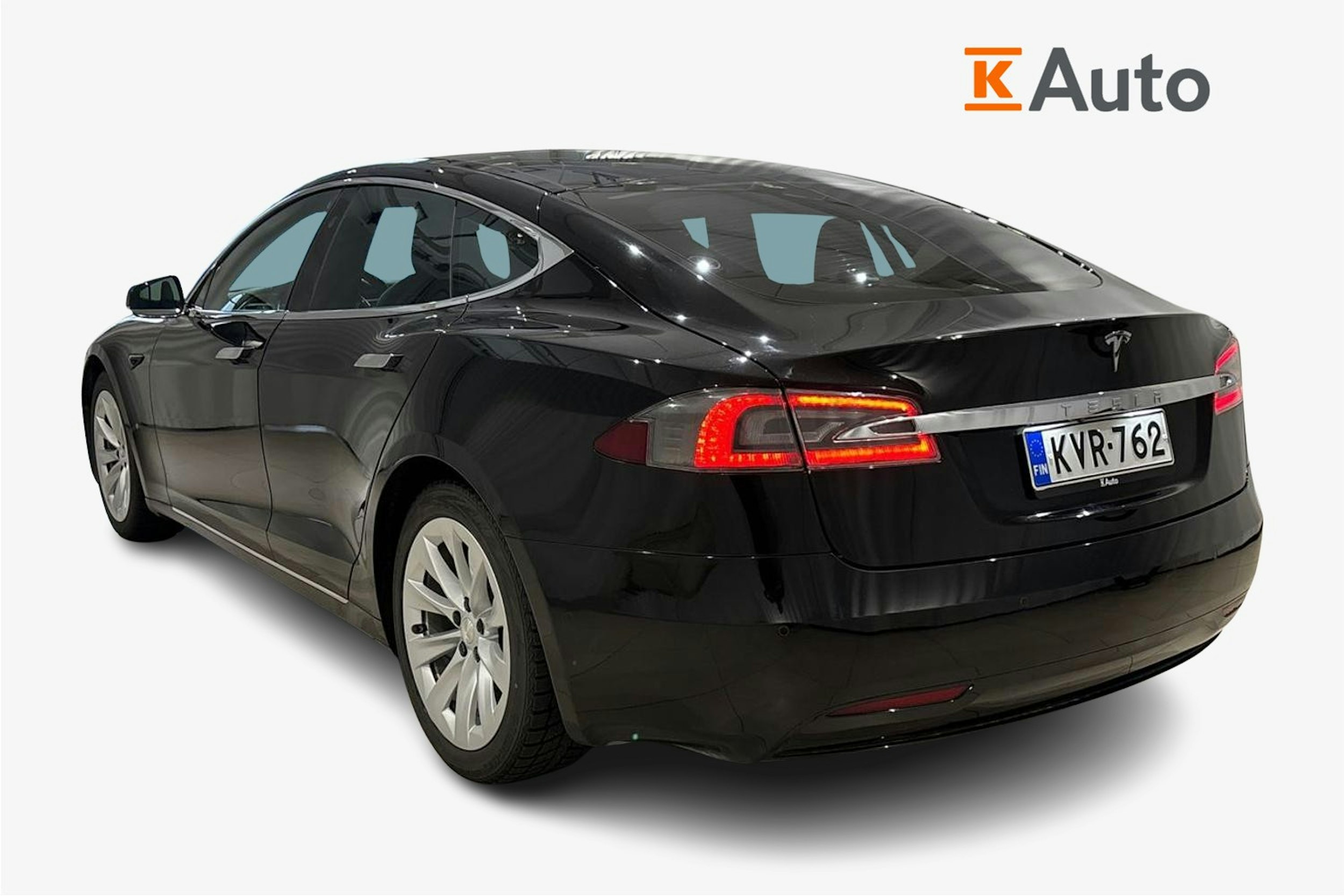 musta Tesla Model S 2017 kuva 2.