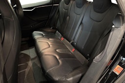 musta Tesla Model S 2017 kuva 8.