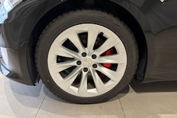 musta Tesla Model S 2017 kuva 9.