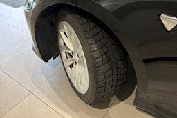 musta Tesla Model S 2017 kuva 10.