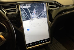 musta Tesla Model S 2017 kuva 15.