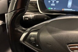 musta Tesla Model S 2017 kuva 22.