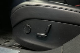 musta Tesla Model S 2017 kuva 17.
