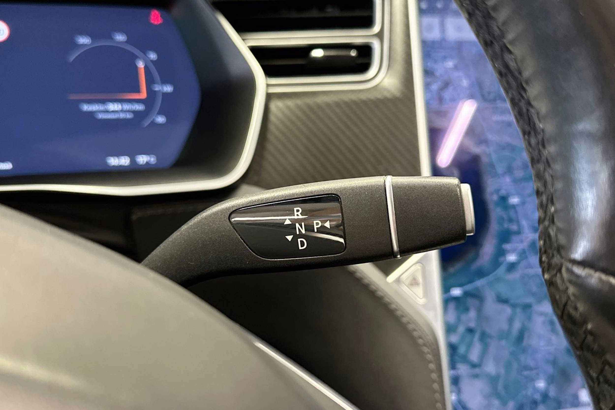 musta Tesla Model S 2017 kuva 27.