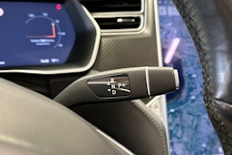 musta Tesla Model S 2017 kuva 27.