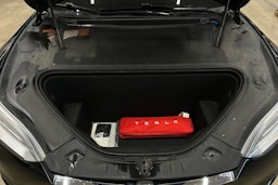 musta Tesla Model S 2017 kuva 30.
