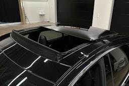 musta Tesla Model S 2017 kuva 31.