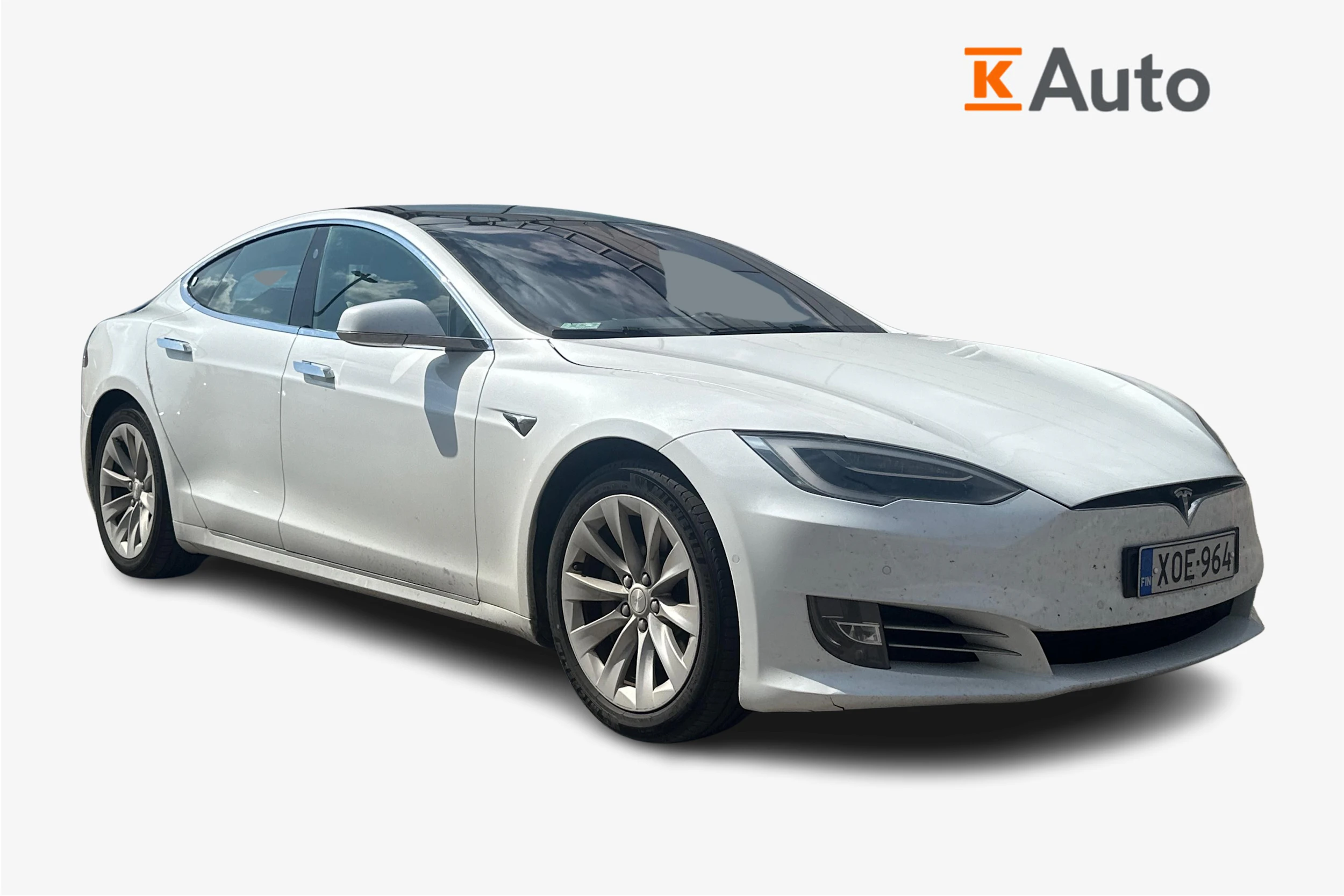 valkoinen Tesla Model S 2017 kuva 1.
