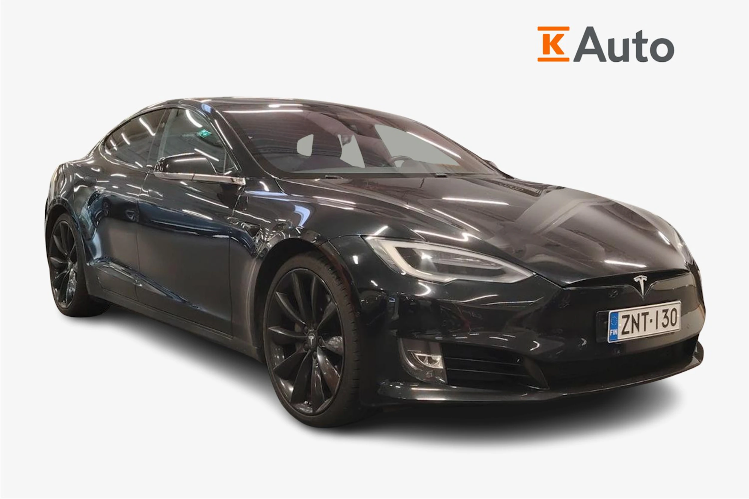 Musta Tesla Model S 2017 kuva 1.