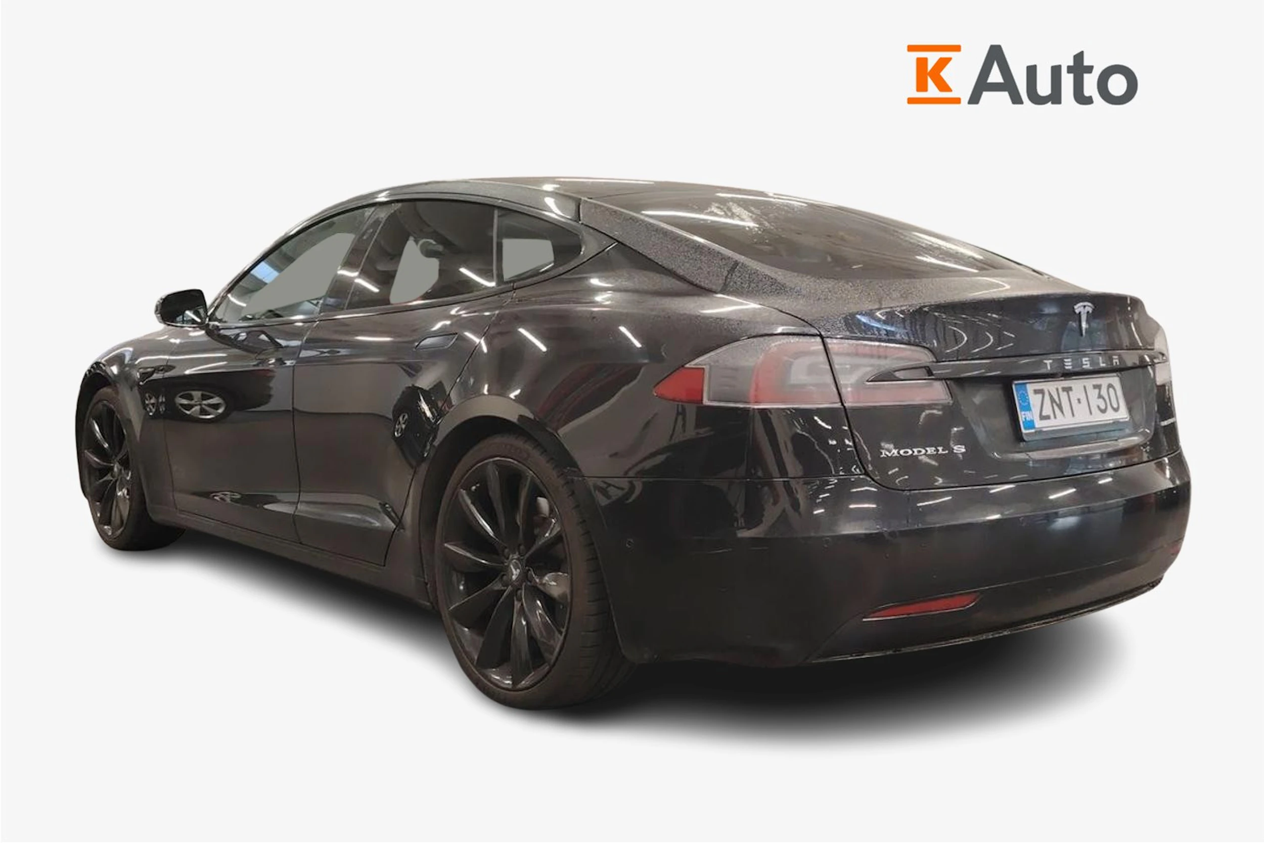 Musta Tesla Model S 2017 kuva 2.