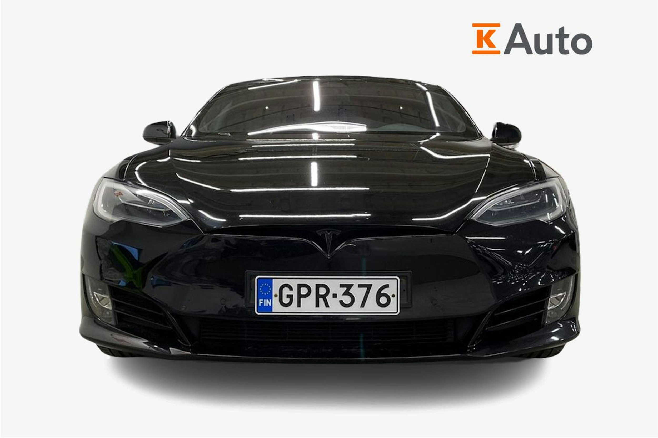 musta Tesla Model S 2018 kuva 5.