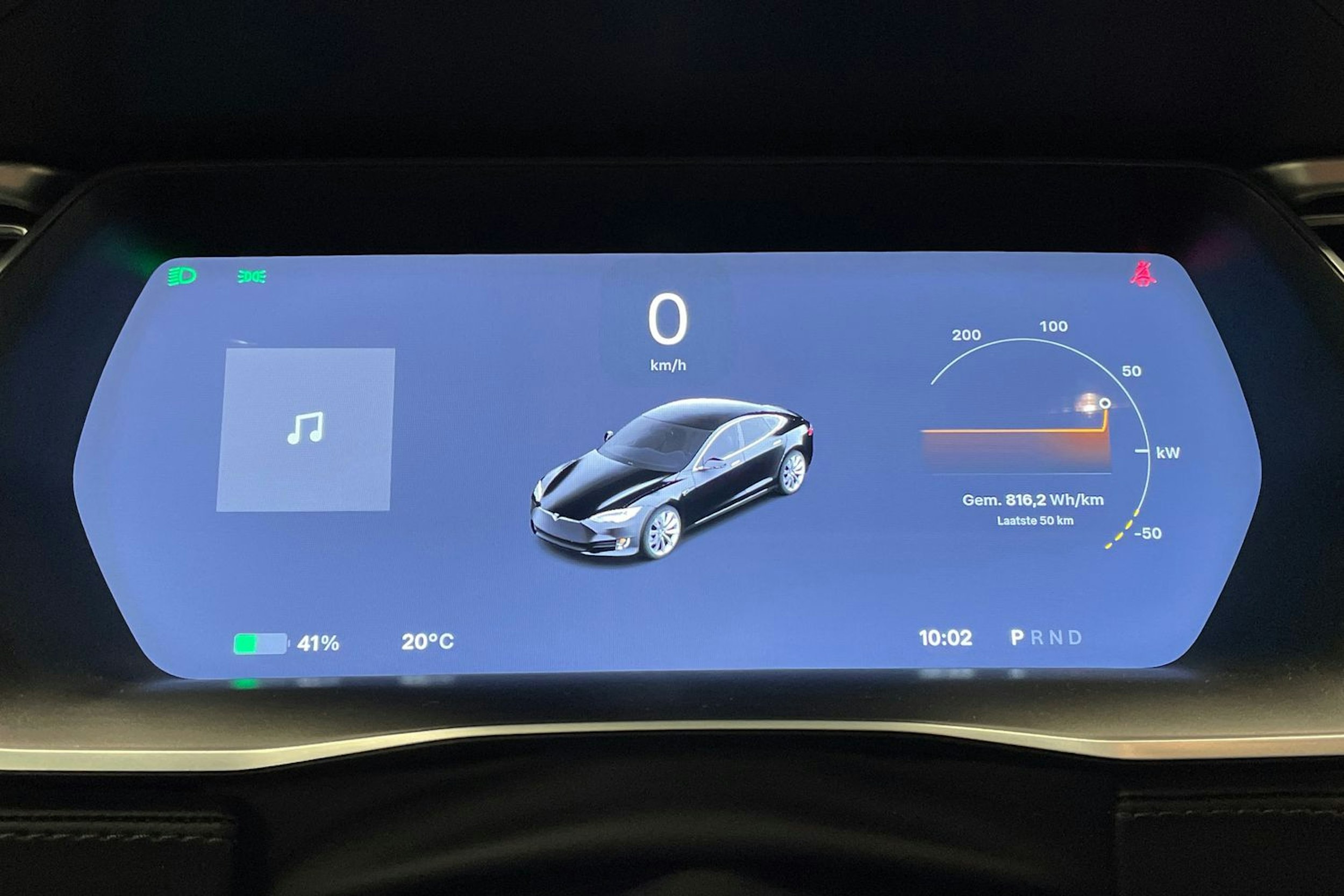 musta Tesla Model S 2018 kuva 16.