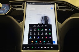 musta Tesla Model S 2018 kuva 19.