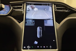 musta Tesla Model S 2018 kuva 20.