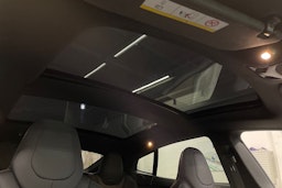 musta Tesla Model S 2018 kuva 28.