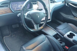 met. harmaa Tesla Model S 2018 kuva 3.