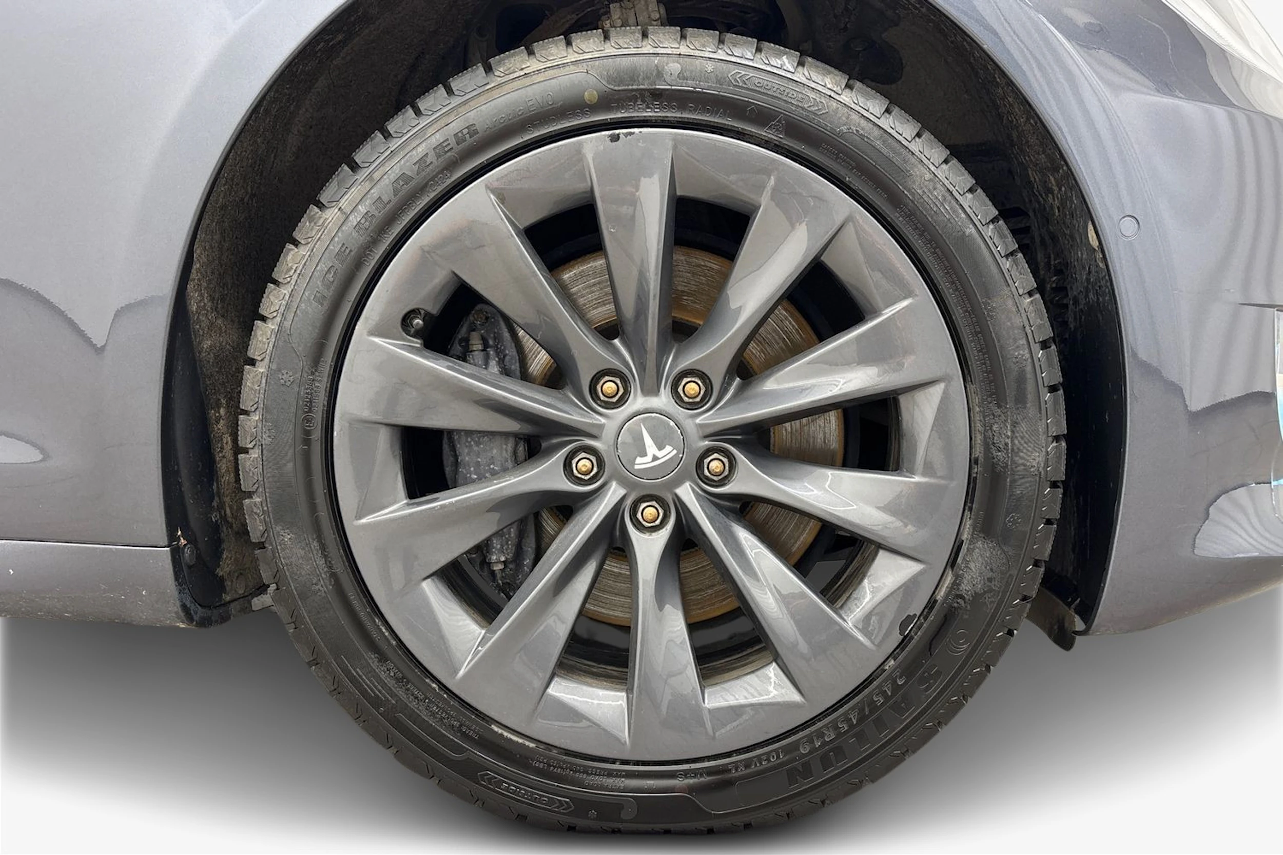 harmaa Tesla Model S 2018 kuva 9.