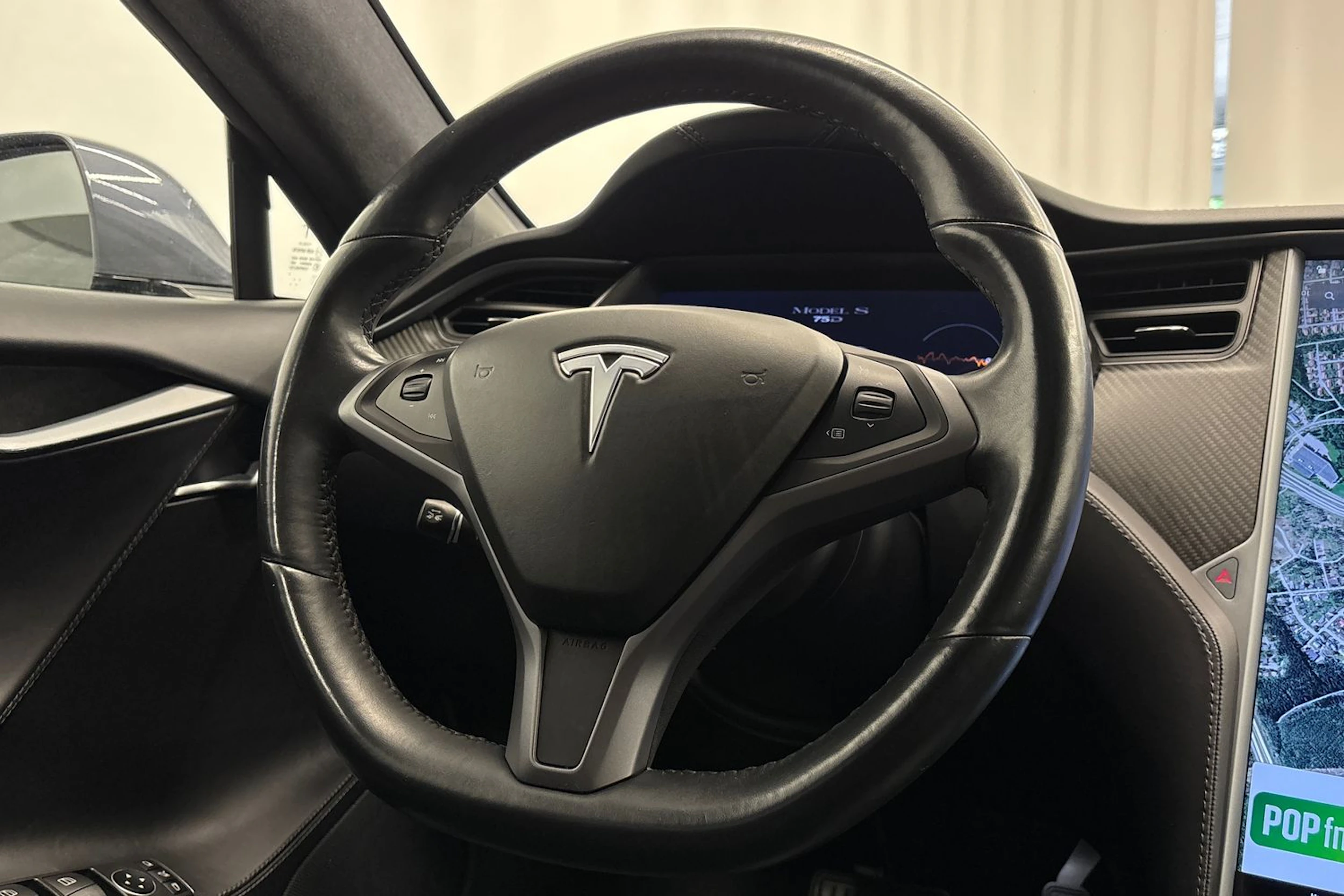 harmaa Tesla Model S 2018 kuva 14.