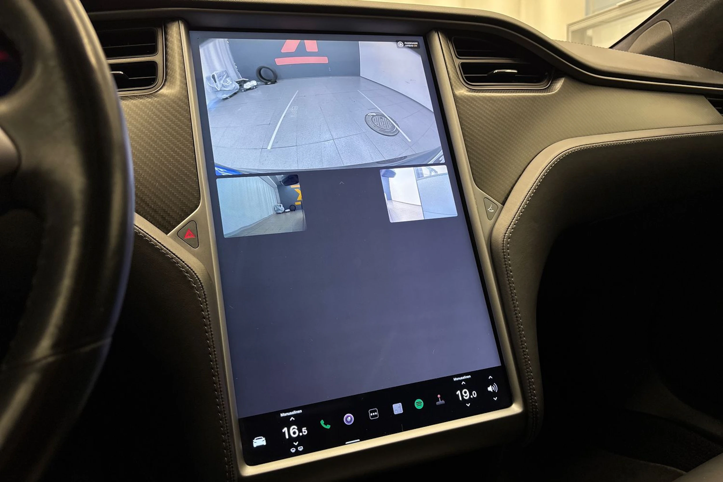 harmaa Tesla Model S 2018 kuva 19.