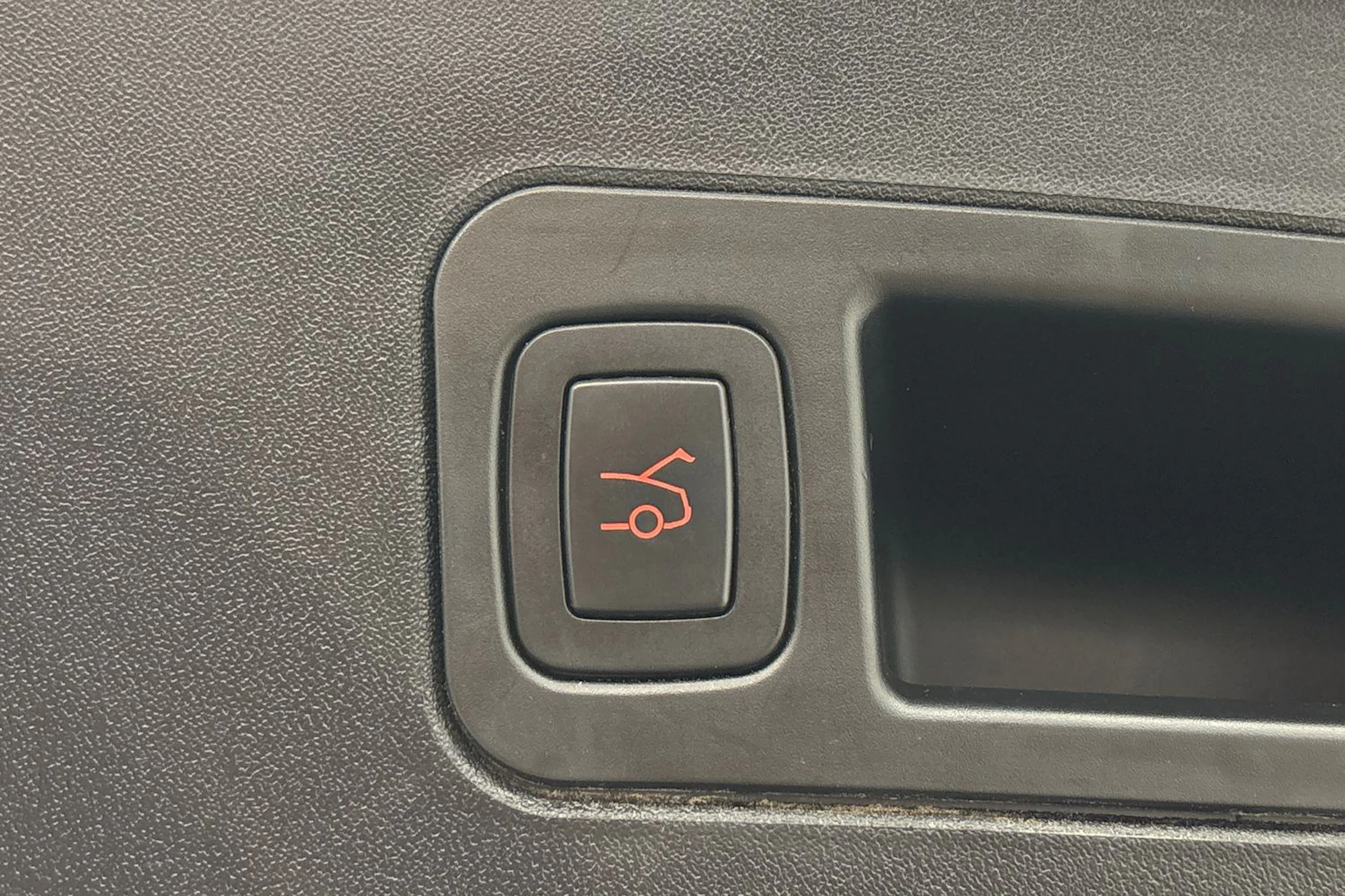 harmaa Tesla Model S 2018 kuva 29.