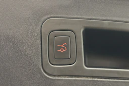 harmaa Tesla Model S 2018 kuva 29.