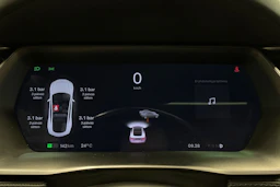 Ruskea (beige) Tesla Model S 2018 kuva 13.